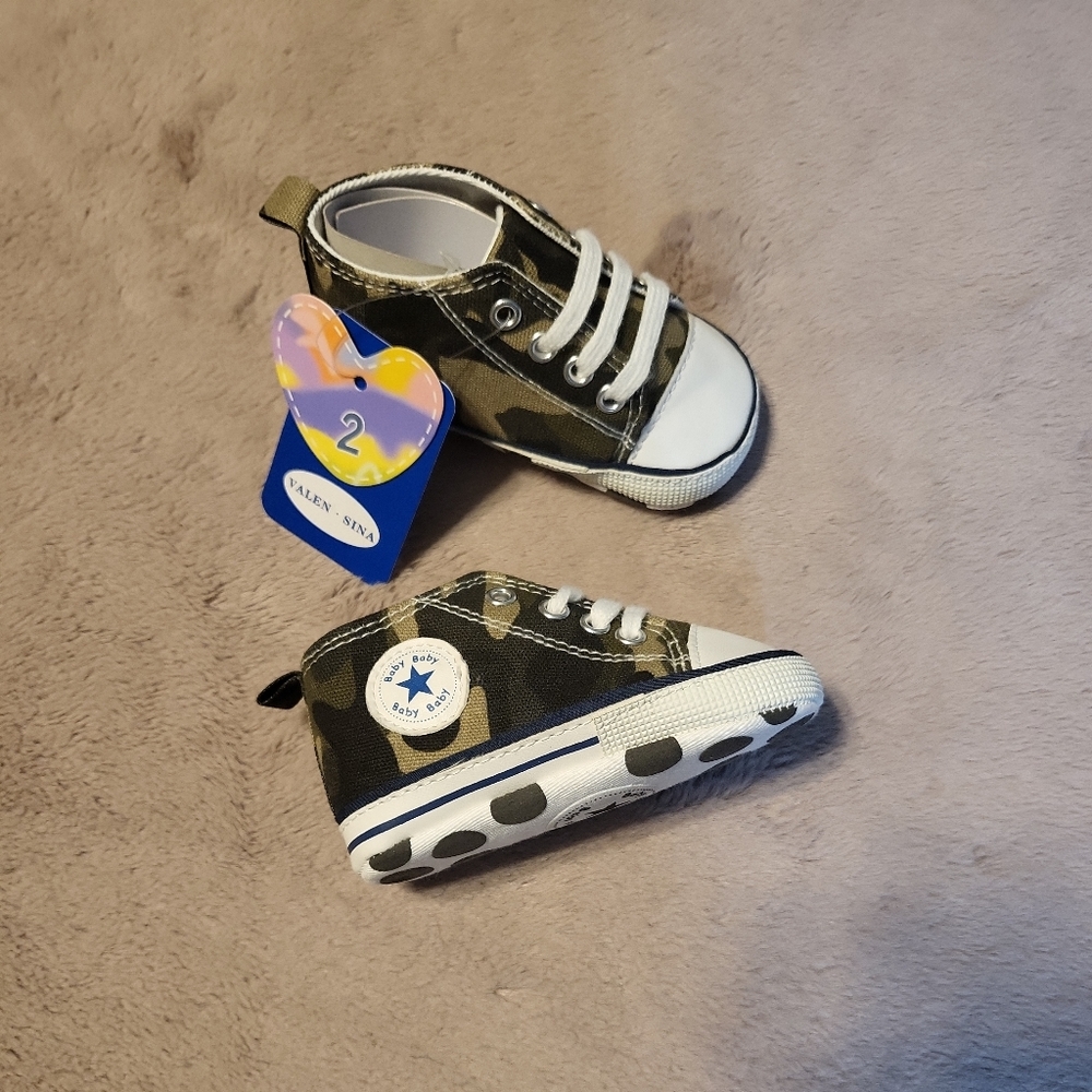 Brand New NWT Valen Sina Baby Baby Camo Baby Sneakers - 2